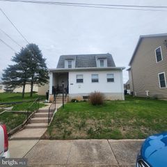 232 ULRICH ST, Middletown, PA 17057