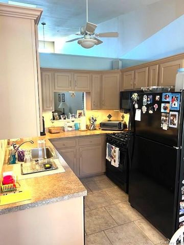 566 Birchwood Park Drive 566, Middle Island, NY 11953