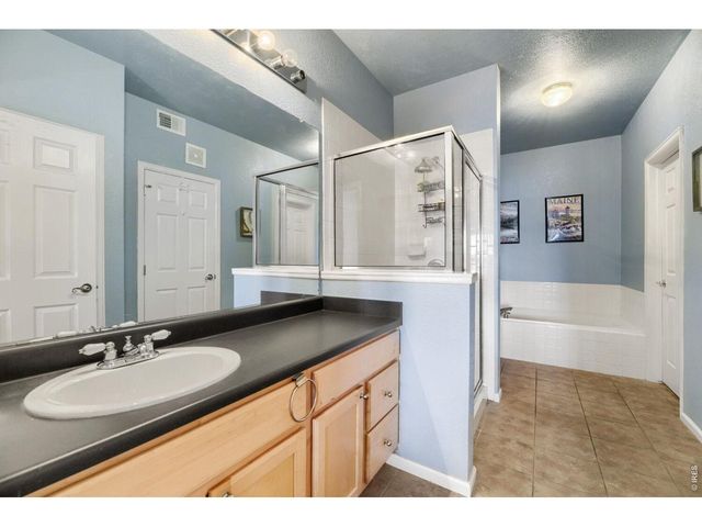 1703 Whitehall Dr 7i, Longmont, CO 80504