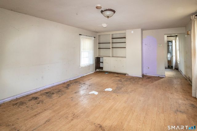 18 Bryson Avenue, Seymour, CT 06483