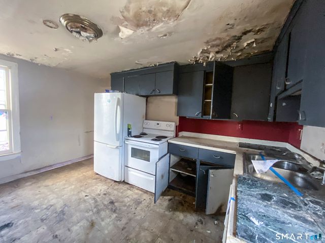 18 Bryson Avenue, Seymour, CT 06483