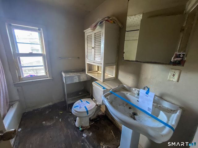 18 Bryson Avenue, Seymour, CT 06483