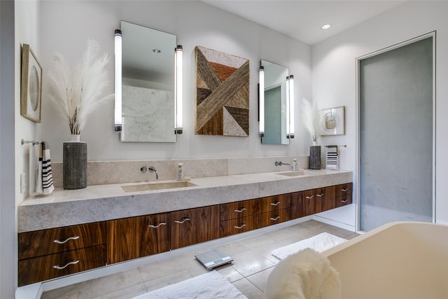 2430 Victory Park Lane 2607, Dallas, TX 75219