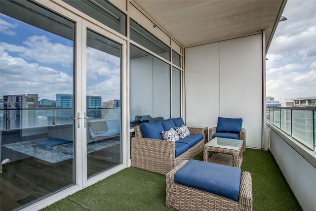 2430 Victory Park Lane 2607, Dallas, TX 75219