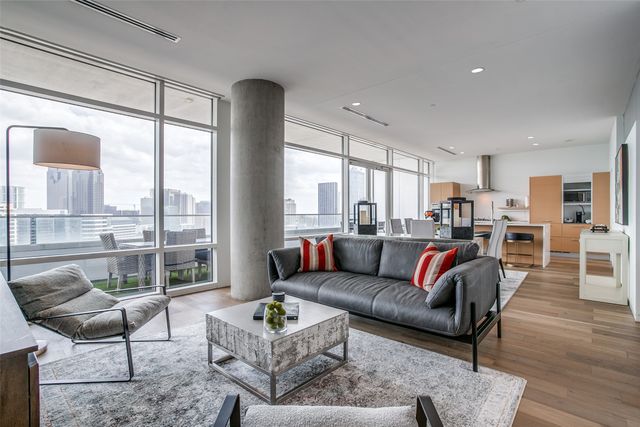 2430 Victory Park Lane 2607, Dallas, TX 75219