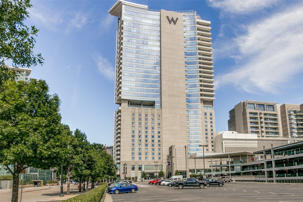 2430 Victory Park Lane 2607, Dallas, TX 75219