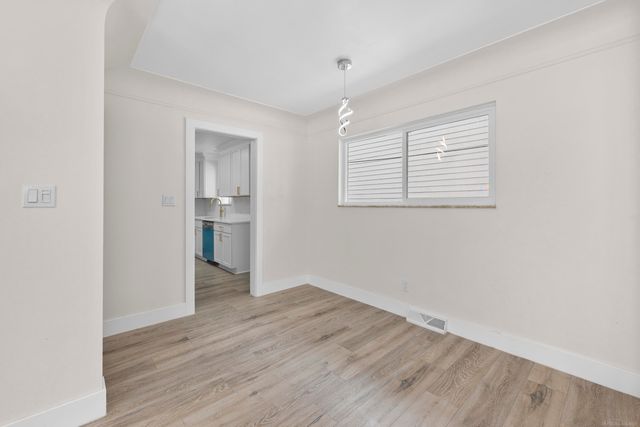 2051 Avondale Street, Sylvan Lake, MI 48320