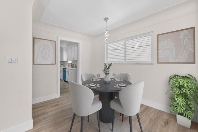 2051 Avondale Street, Sylvan Lake, MI 48320