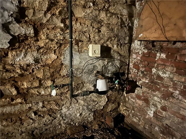 403 E 2nd Ave, Tarentum, PA 15084