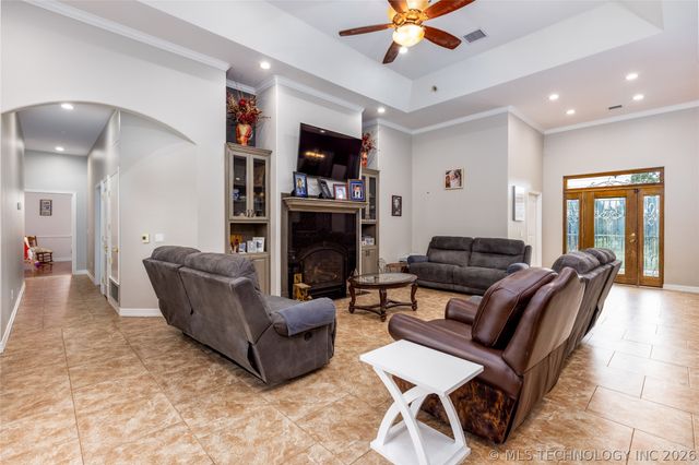 12717 S Chisolm, Caddo, OK 74729