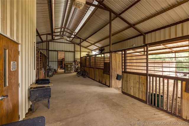 12717 S Chisolm, Caddo, OK 74729
