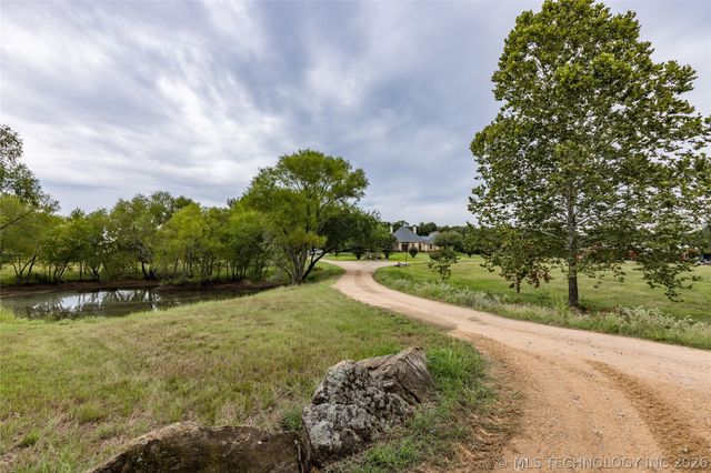 12717 S Chisolm, Caddo, OK 74729
