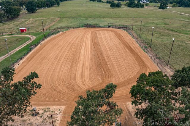 12717 S Chisolm, Caddo, OK 74729