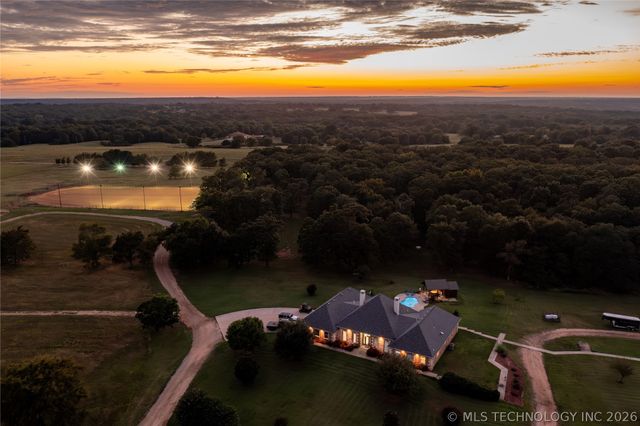 12717 S Chisolm, Caddo, OK 74729
