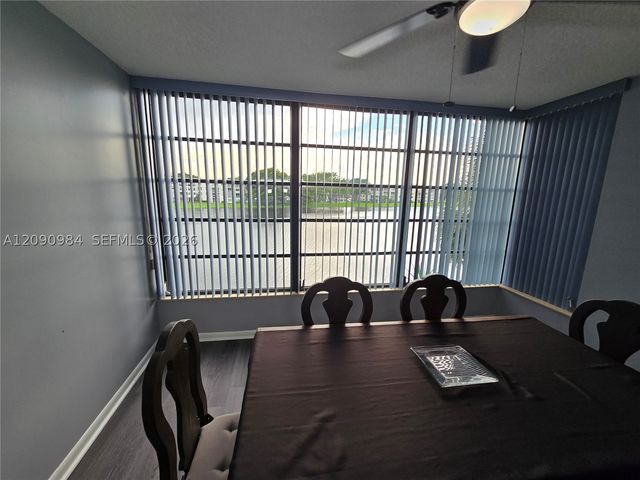 1526 Whitehall Dr 304, Davie, FL 33324