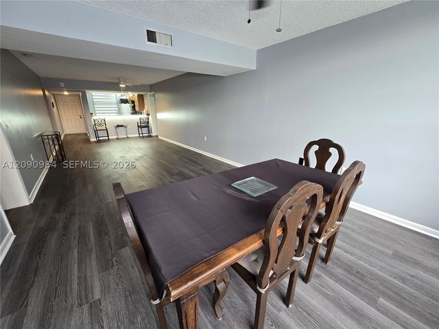1526 Whitehall Dr 304, Davie, FL 33324