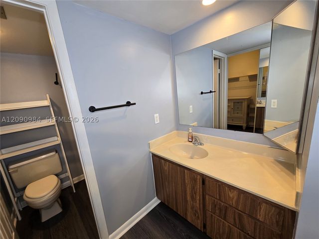 1526 Whitehall Dr 304, Davie, FL 33324