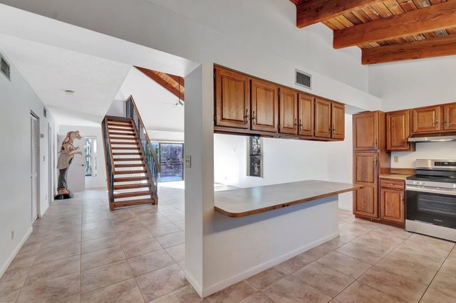 2462 Sundy Avenue, Delray Beach, FL 33444