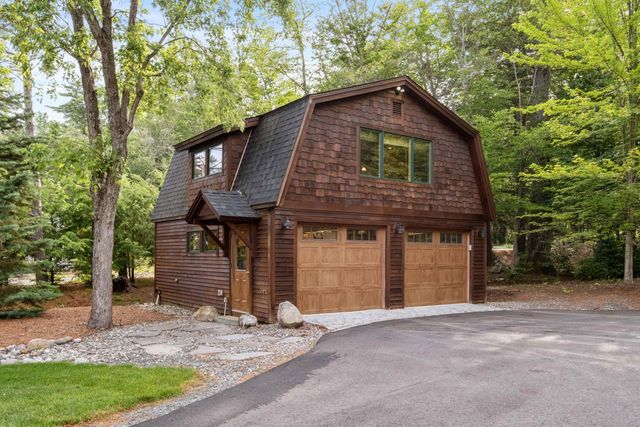 62 West Point Road, Moultonborough, NH 03254