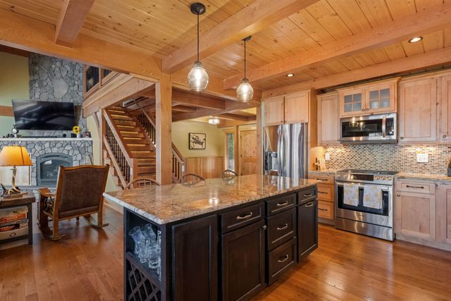 62 West Point Road, Moultonborough, NH 03254
