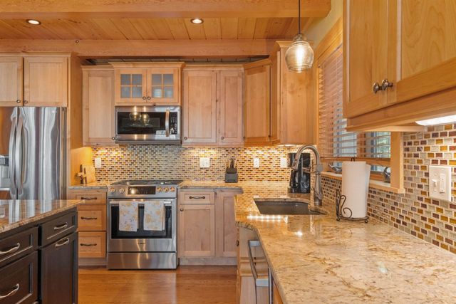 62 West Point Road, Moultonborough, NH 03254