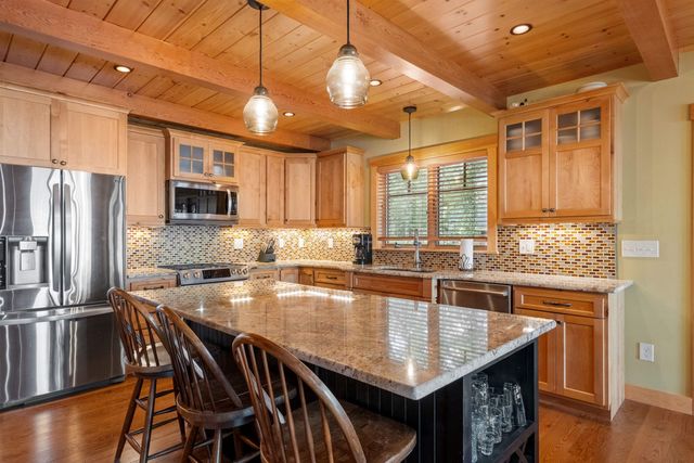 62 West Point Road, Moultonborough, NH 03254