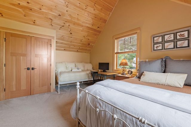 62 West Point Road, Moultonborough, NH 03254