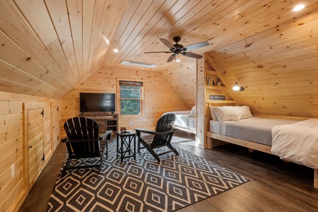 62 West Point Road, Moultonborough, NH 03254