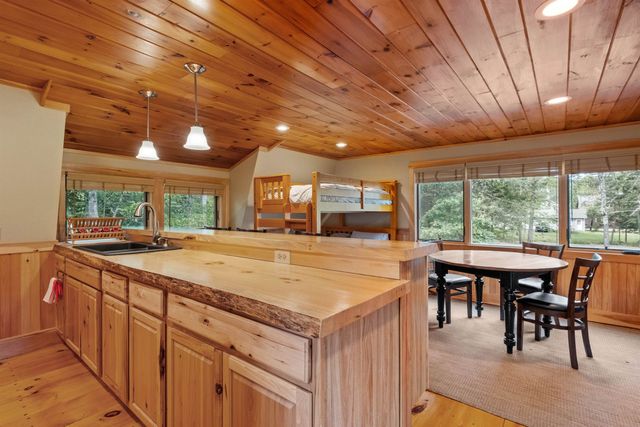 62 West Point Road, Moultonborough, NH 03254