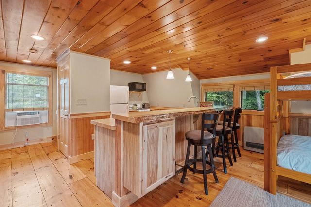 62 West Point Road, Moultonborough, NH 03254