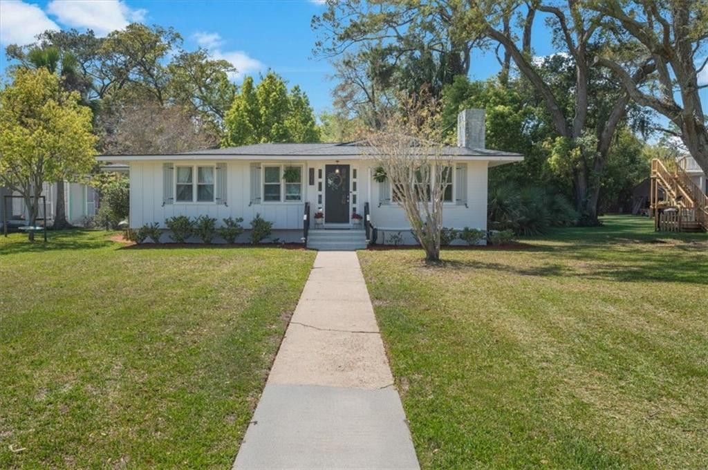 1021 Lanier Boulevard, Brunswick, GA 31520