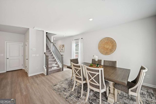 393 Lanier Circle, Woodstock, GA 30189