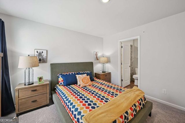393 Lanier Circle, Woodstock, GA 30189