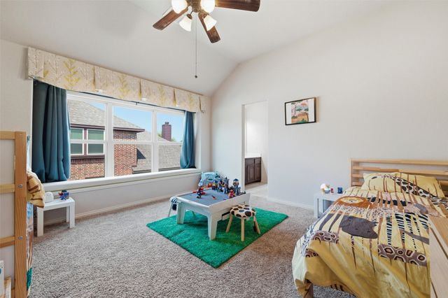 9924 Chrysalis Drive, Fort Worth, TX 76131