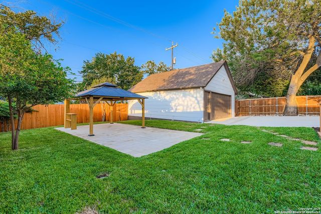 211 ELIZABETH, Terrell Hills, TX 78209