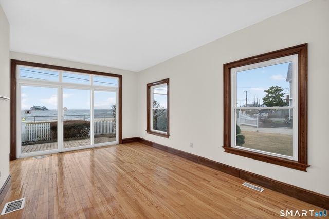 82 Limewood Avenue, Branford, CT 06405