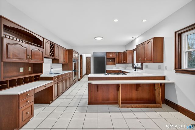 82 Limewood Avenue, Branford, CT 06405