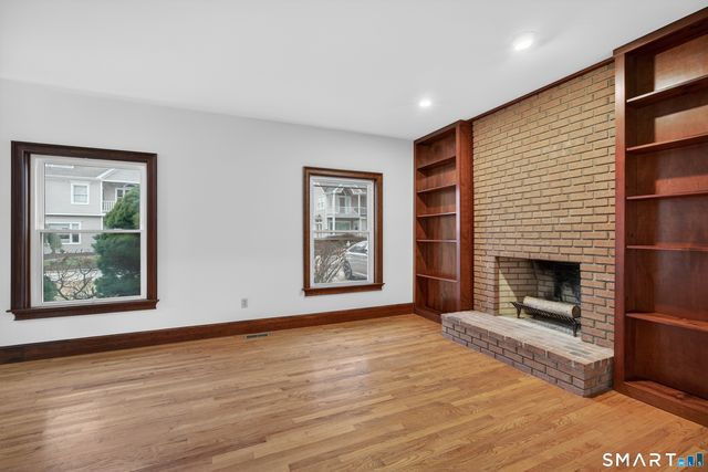 82 Limewood Avenue, Branford, CT 06405