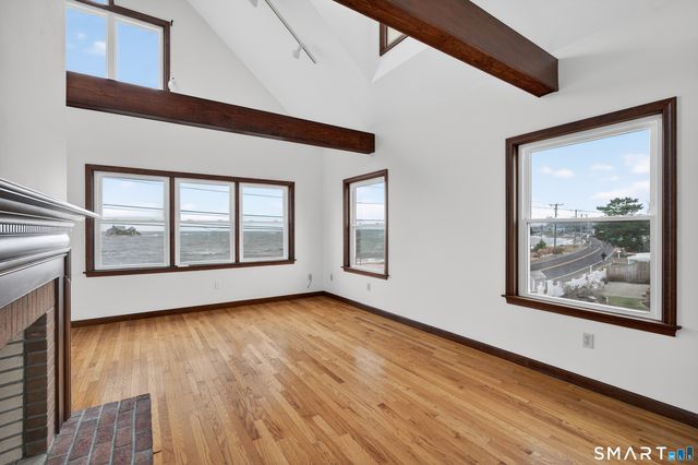 82 Limewood Avenue, Branford, CT 06405