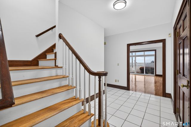 82 Limewood Avenue, Branford, CT 06405