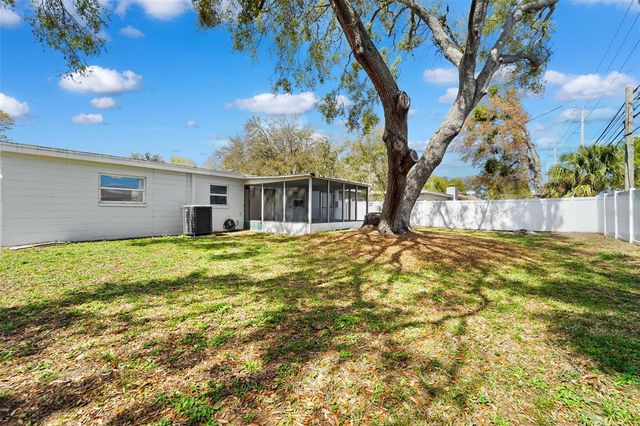 215 36TH STREET SE, Largo, FL 33771