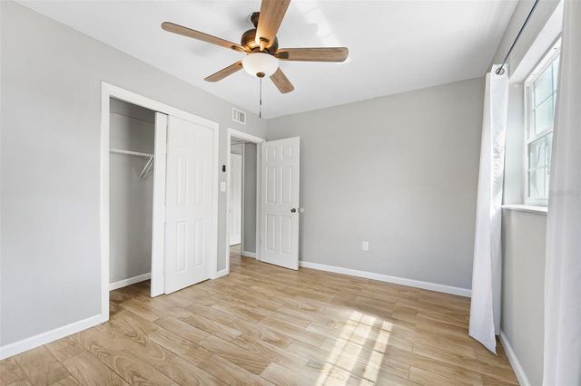 215 36TH STREET SE, Largo, FL 33771