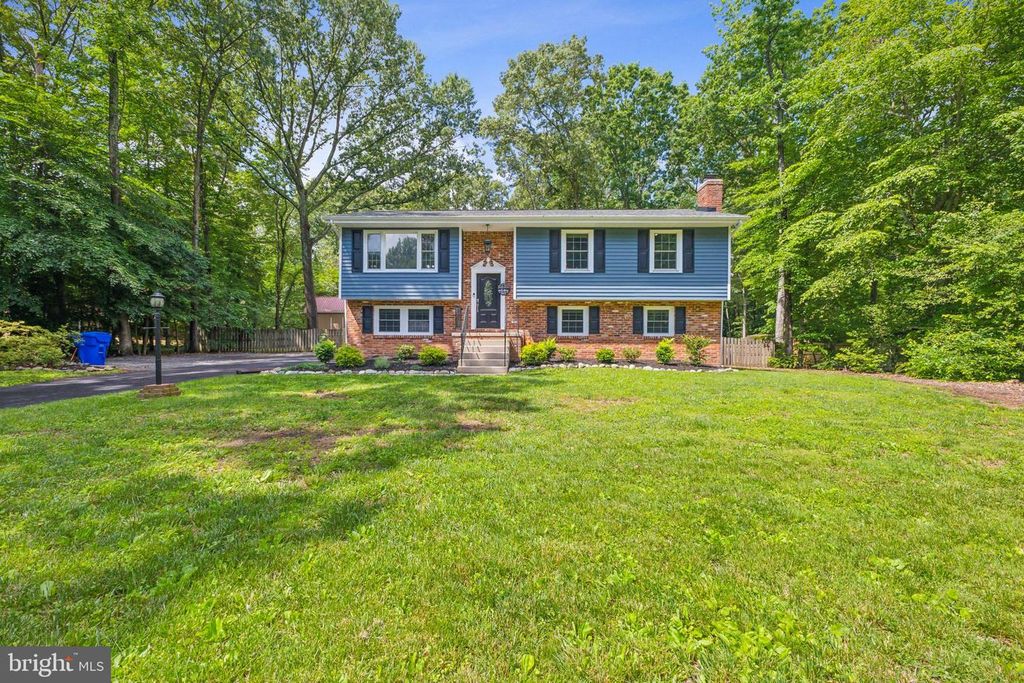 14111 BEVERLY DR, Hughesville, MD 20637