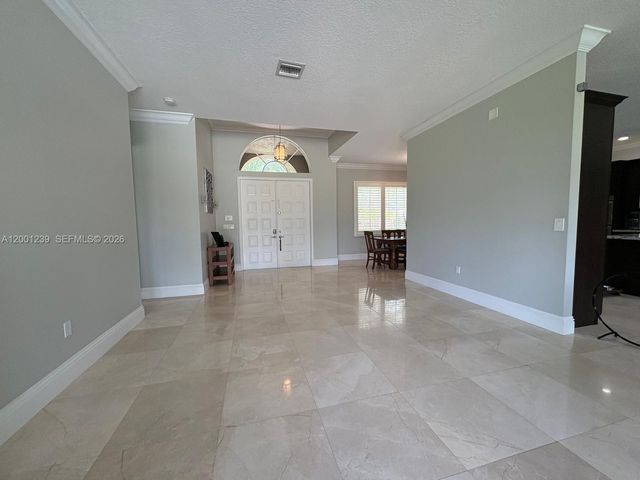 13805 SW 41st St, Davie, FL 33330