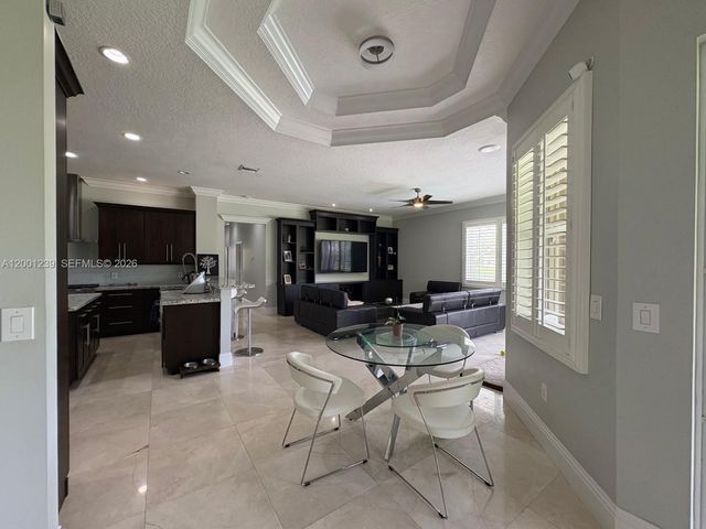 13805 SW 41st St, Davie, FL 33330