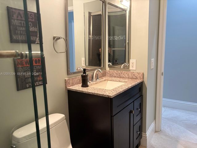 13805 SW 41st St, Davie, FL 33330