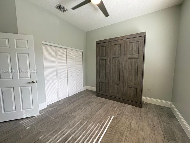 13805 SW 41st St, Davie, FL 33330