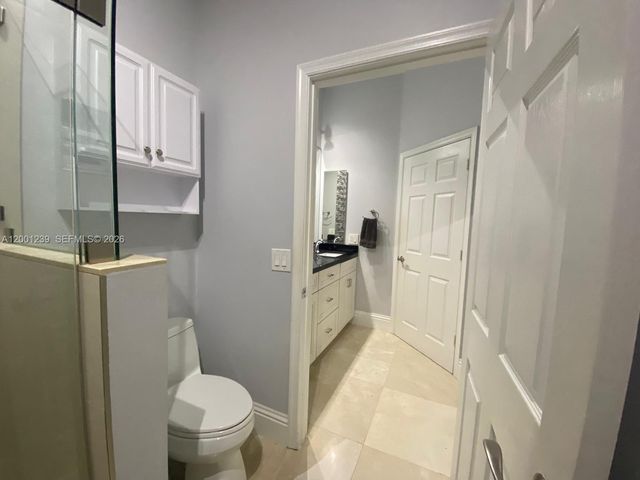 13805 SW 41st St, Davie, FL 33330