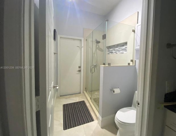 13805 SW 41st St, Davie, FL 33330