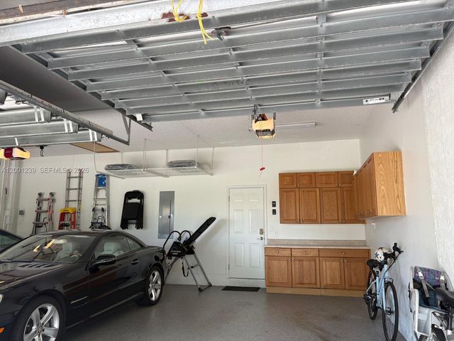 13805 SW 41st St, Davie, FL 33330